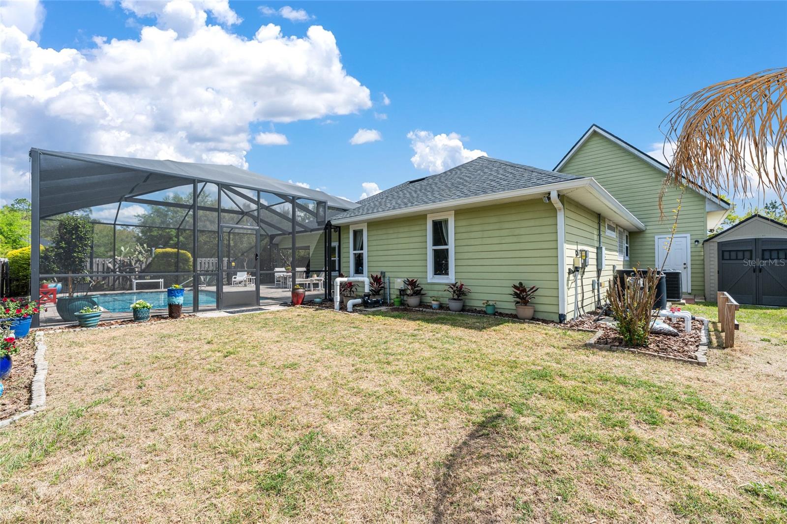 MEADOWS OF KANAPAHA - Residential