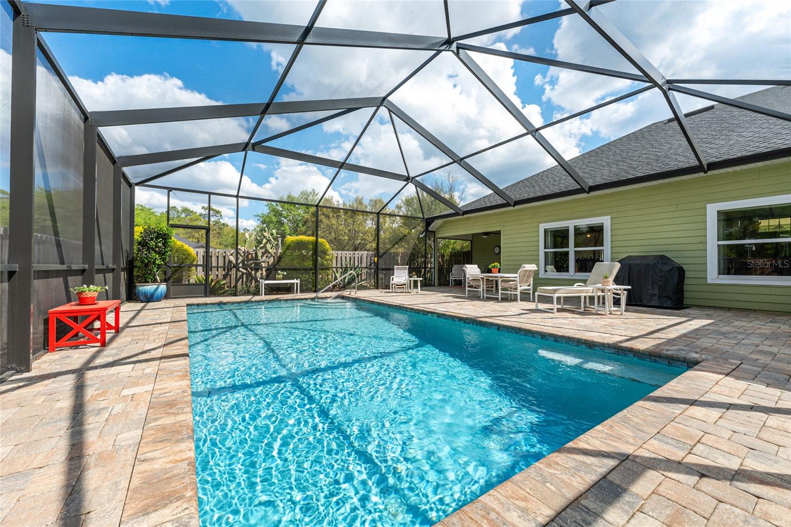 MEADOWS OF KANAPAHA - Residential