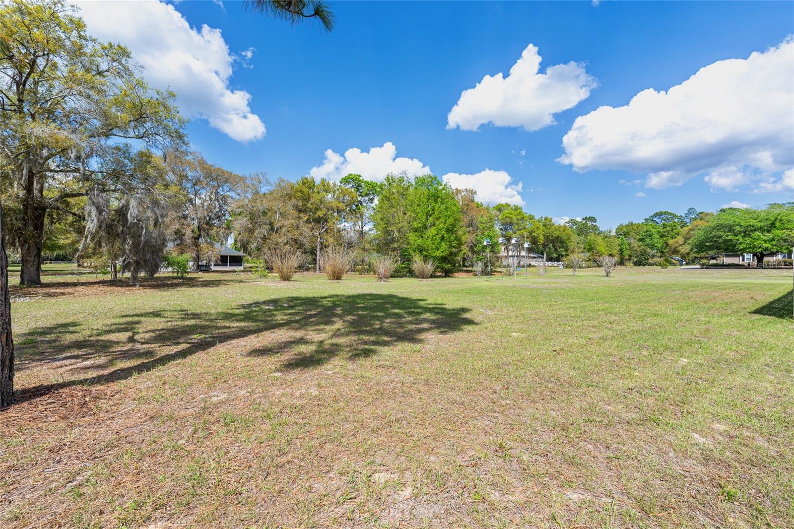 MEADOWS OF KANAPAHA - Residential