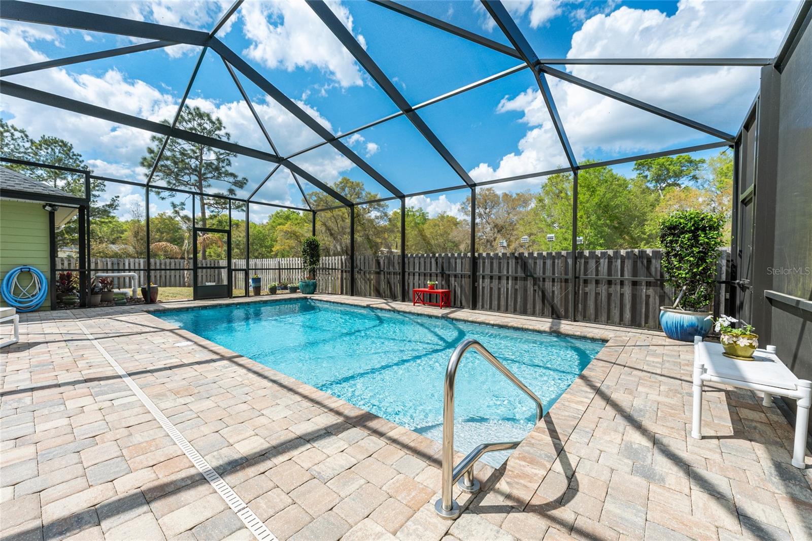 MEADOWS OF KANAPAHA - Residential