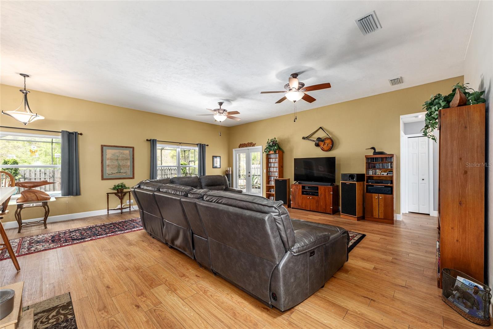 MEADOWS OF KANAPAHA - Residential