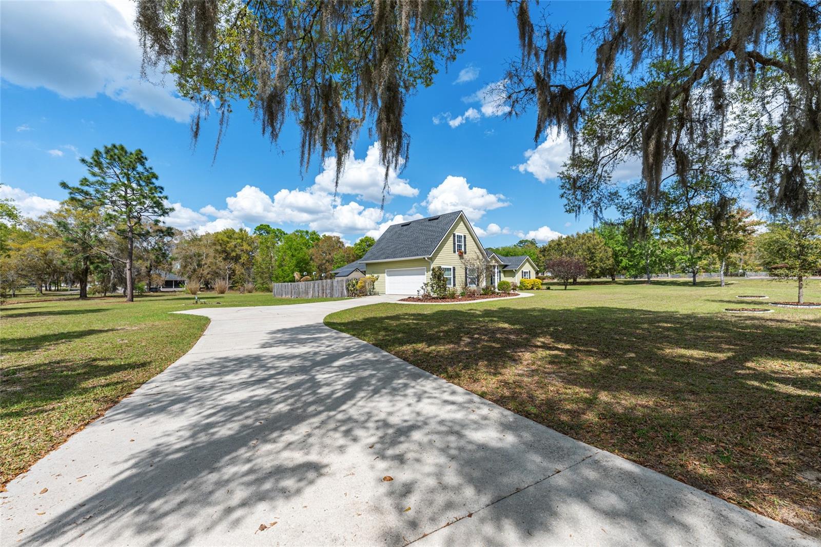 MEADOWS OF KANAPAHA - Residential