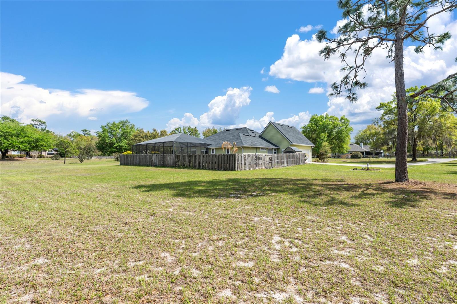MEADOWS OF KANAPAHA - Residential