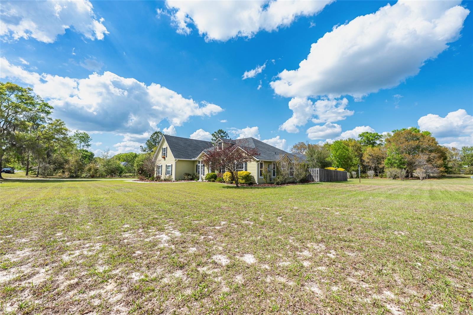 MEADOWS OF KANAPAHA - Residential