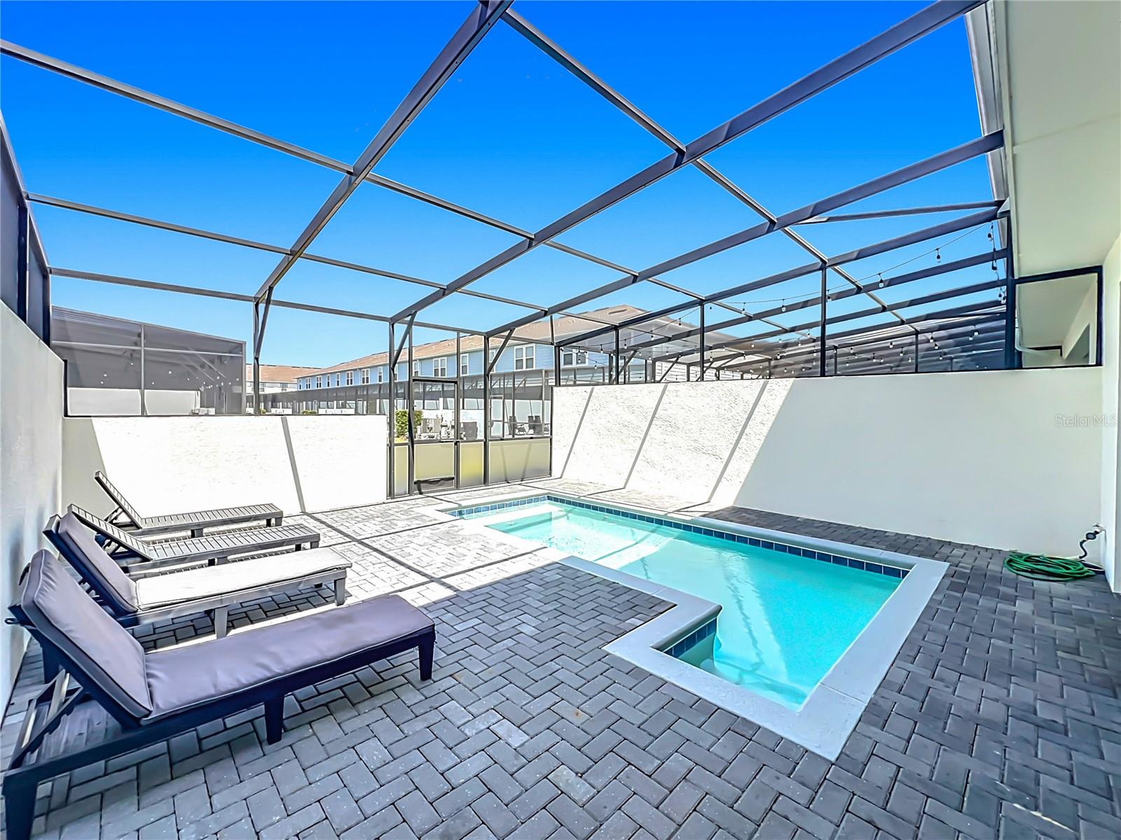 WINDSOR ISLAND RESIDENCE - Residential