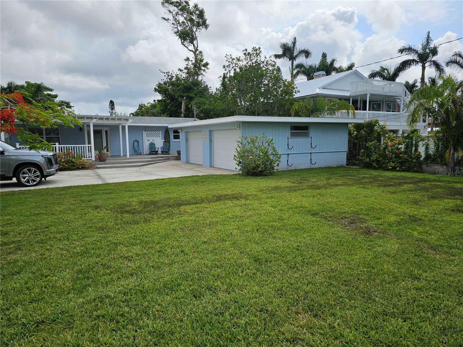 REDUCED………Vacant,See it today…This remodeled home is in a great location and a short bike ride or walk to Siesta Key.
Each bedroom has its own full bath. Smaller bedroom has outside entrance.
Owner financing to qualified buyers
Newer appliances.. Tankless Hot Water heater.
A lot of remodeling after storms. New Showers, new Vanity and New Kitchen
New ceiling fans.
New Central AC including ductwork.
New Garage roof.
Large detached 2 car garage.
Large lot with plenty of room for pool and expanding house.
Keep as is or build your dream house.
One lot in from Intracoastal.