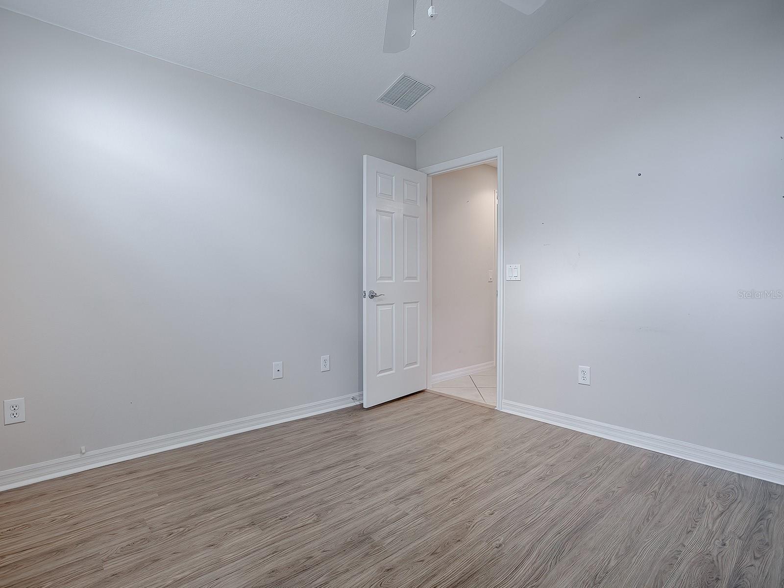 2410 LITTLE MOUNTAIN LOOP