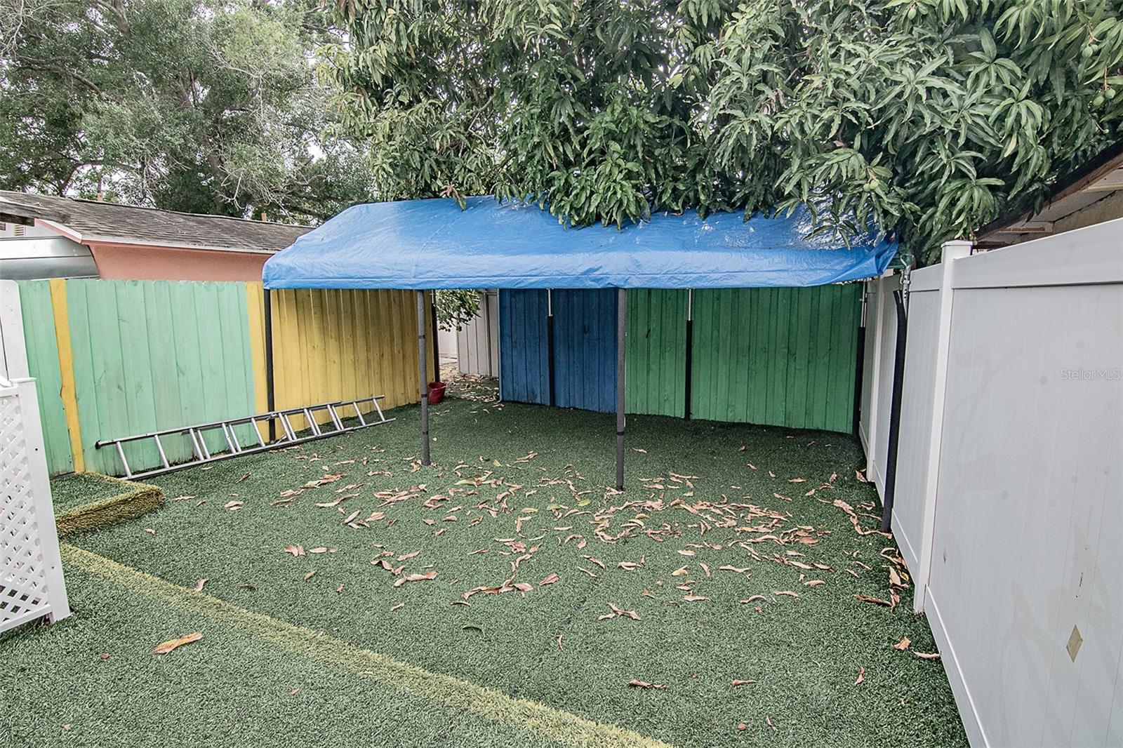 PINE CREST VILLA ADD 6 - Residential