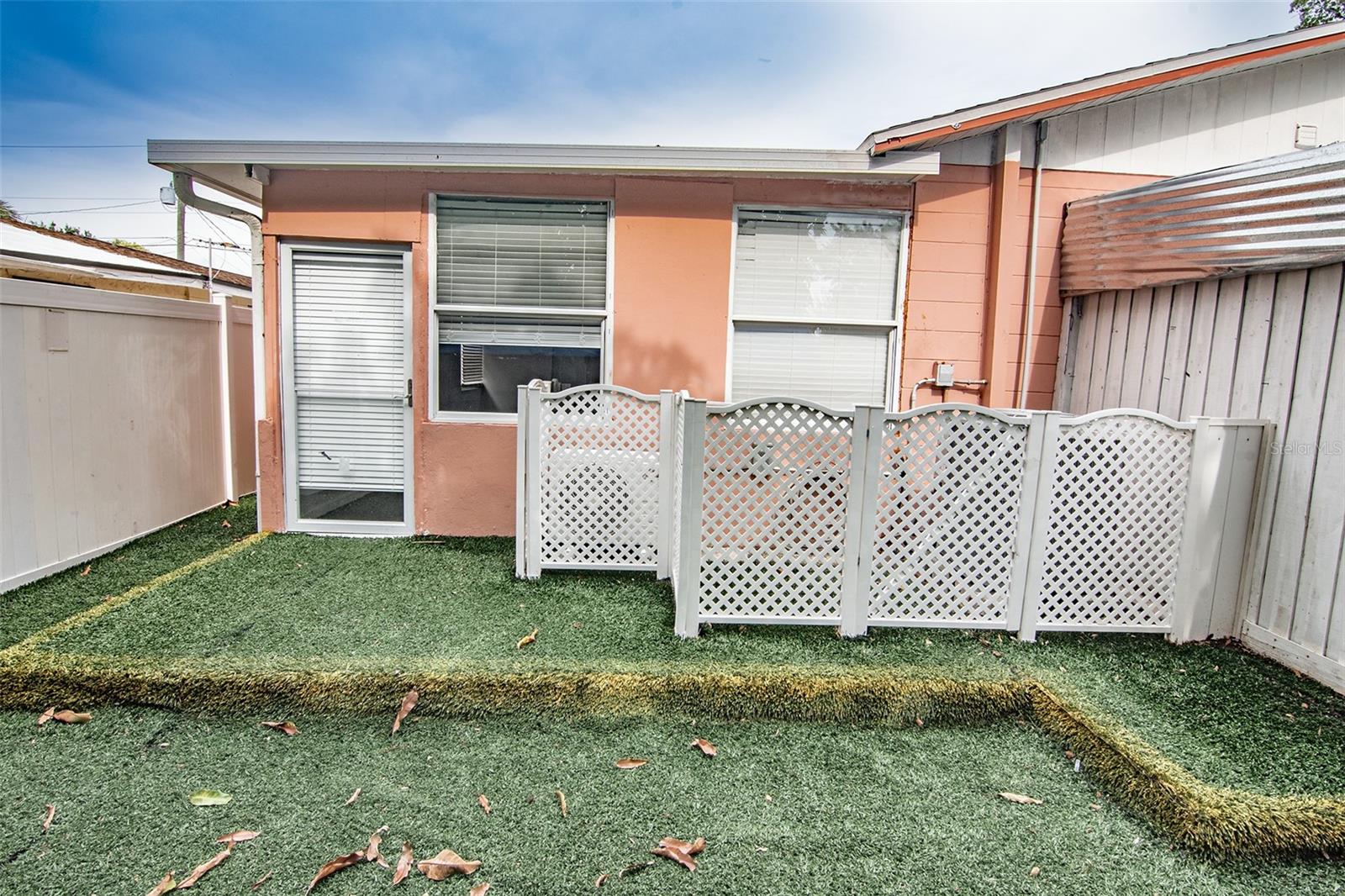 PINE CREST VILLA ADD 6 - Residential