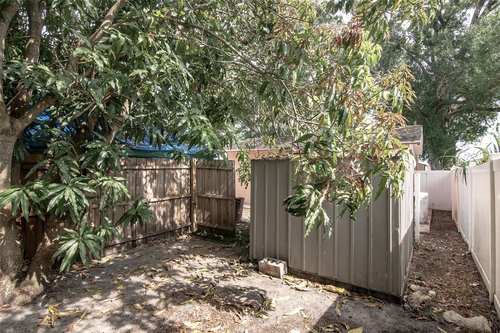 PINE CREST VILLA ADD 6 - Residential