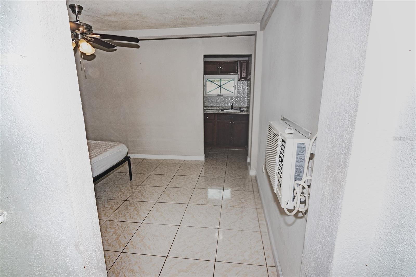 PINE CREST VILLA ADD 6 - Residential