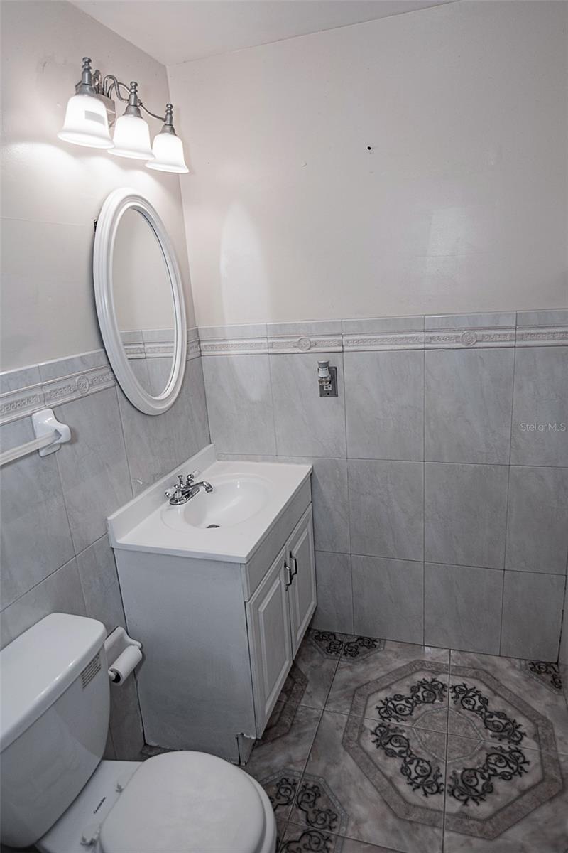 PINE CREST VILLA ADD 6 - Residential