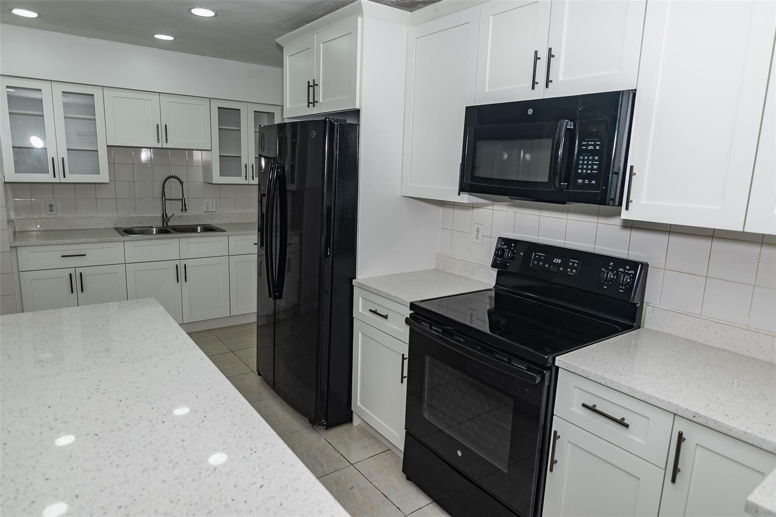 PINE CREST VILLA ADD 6 - Residential