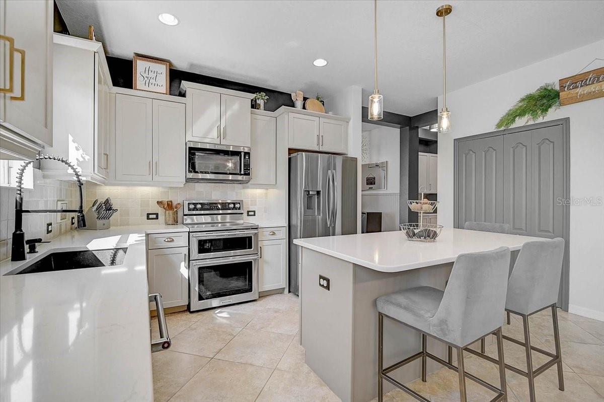 1530 WESTOVER AVENUE