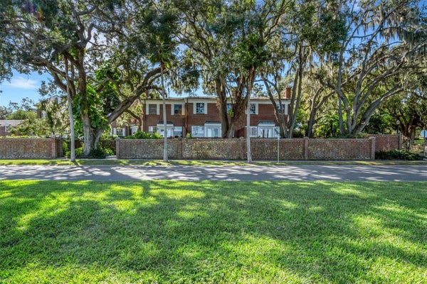 155 LAKE MORTON DR APT 2, LAKELAND, FL 33801 - Image a0225300064d986e2ffd6aae731d9ce0/912166660