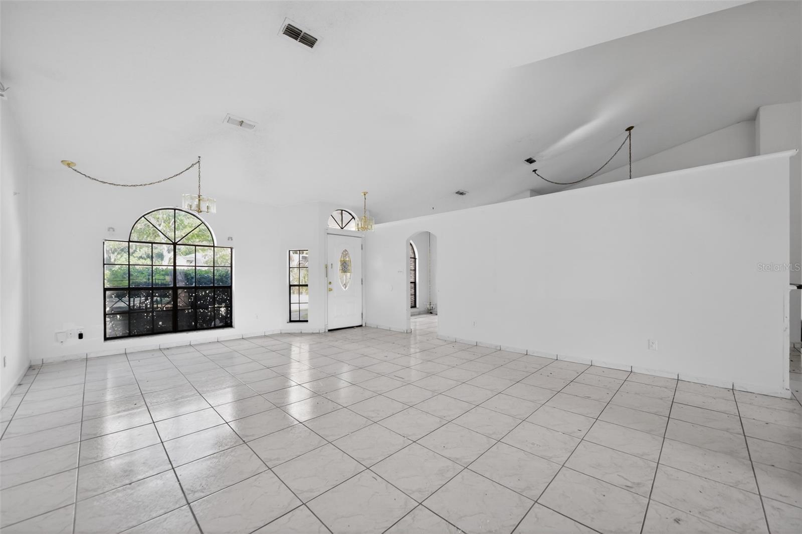 1006 N MAGEE CREEK COURT