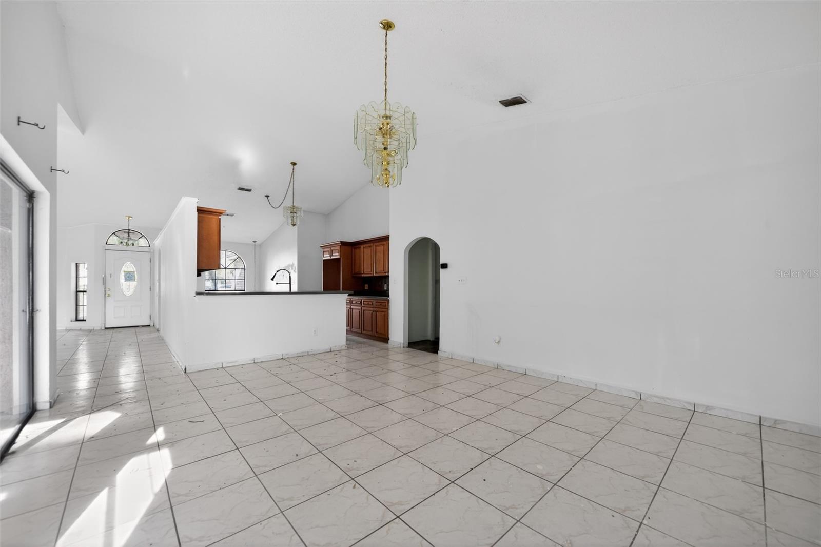 1006 N MAGEE CREEK COURT