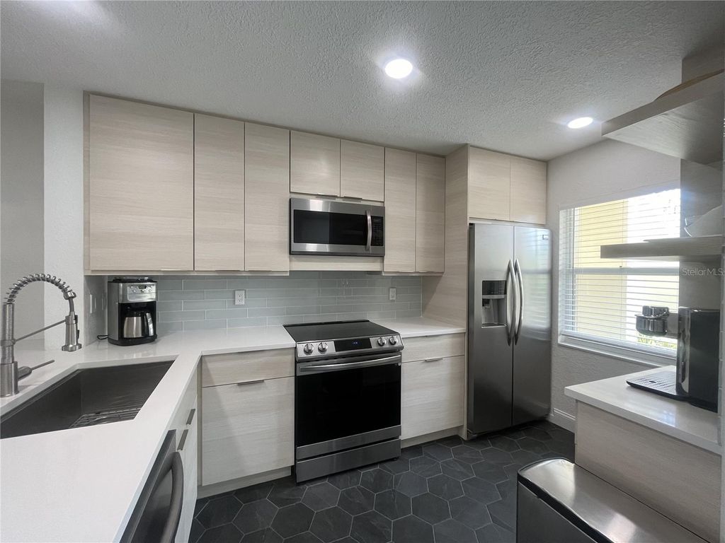 Photo of 431 Cerromar Lane #346, Venice, FL 34293 (MLS # A4668684)