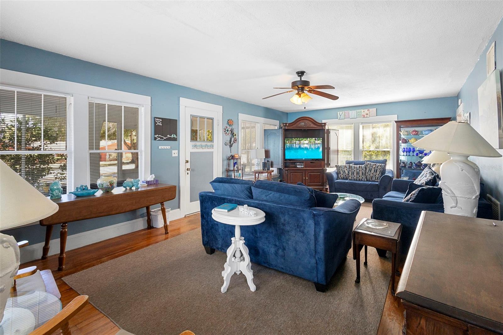 SMOCKS BLK 17 - Residential