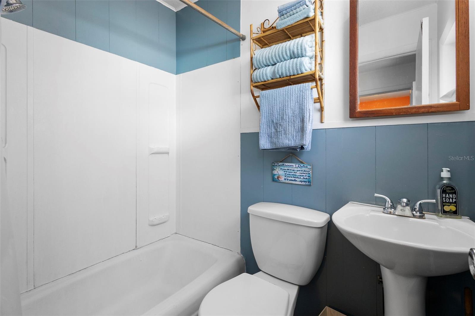 SMOCKS BLK 17 - Residential