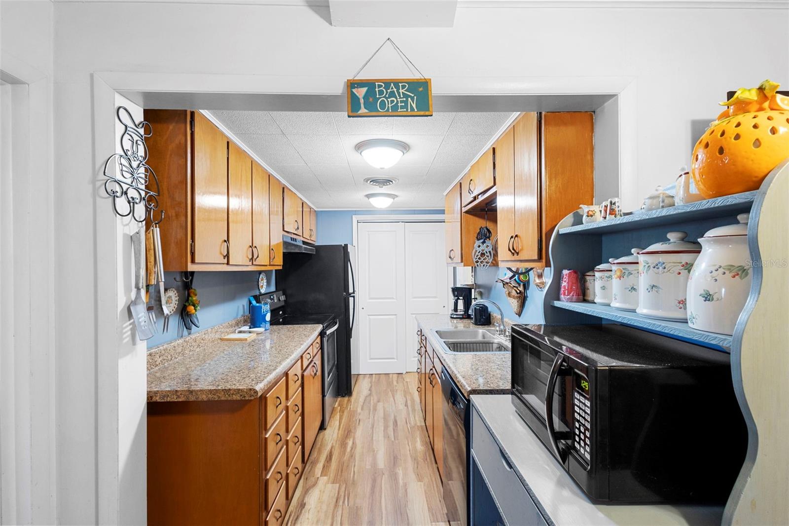 SMOCKS BLK 17 - Residential