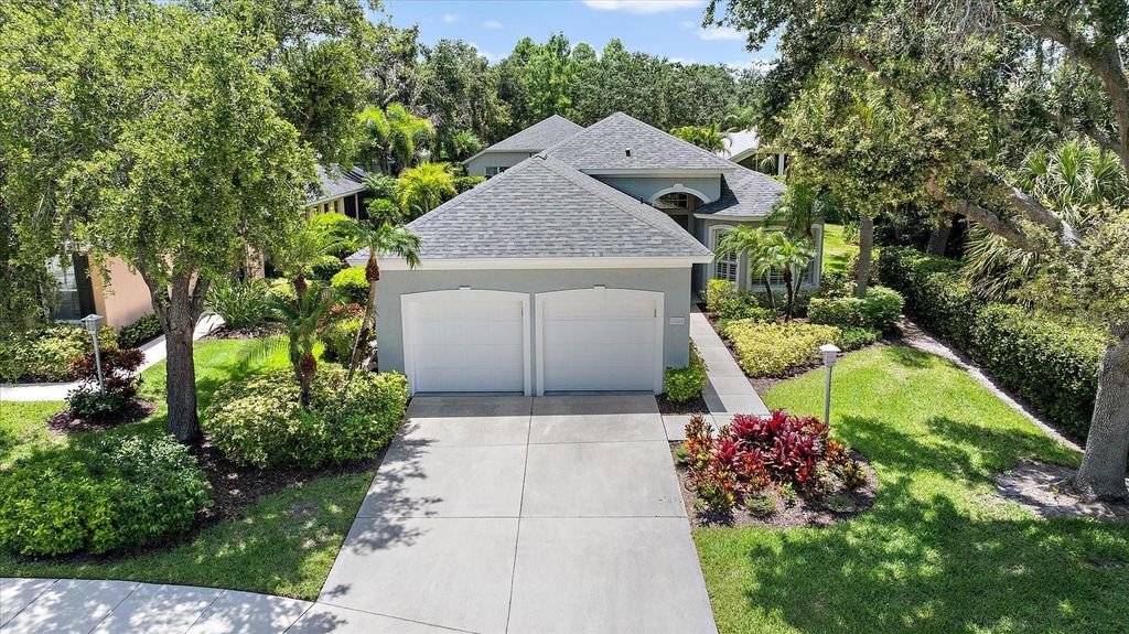 Photo of 5508 Whitehead Street, Bradenton, FL 34203 (MLS # A4655466)