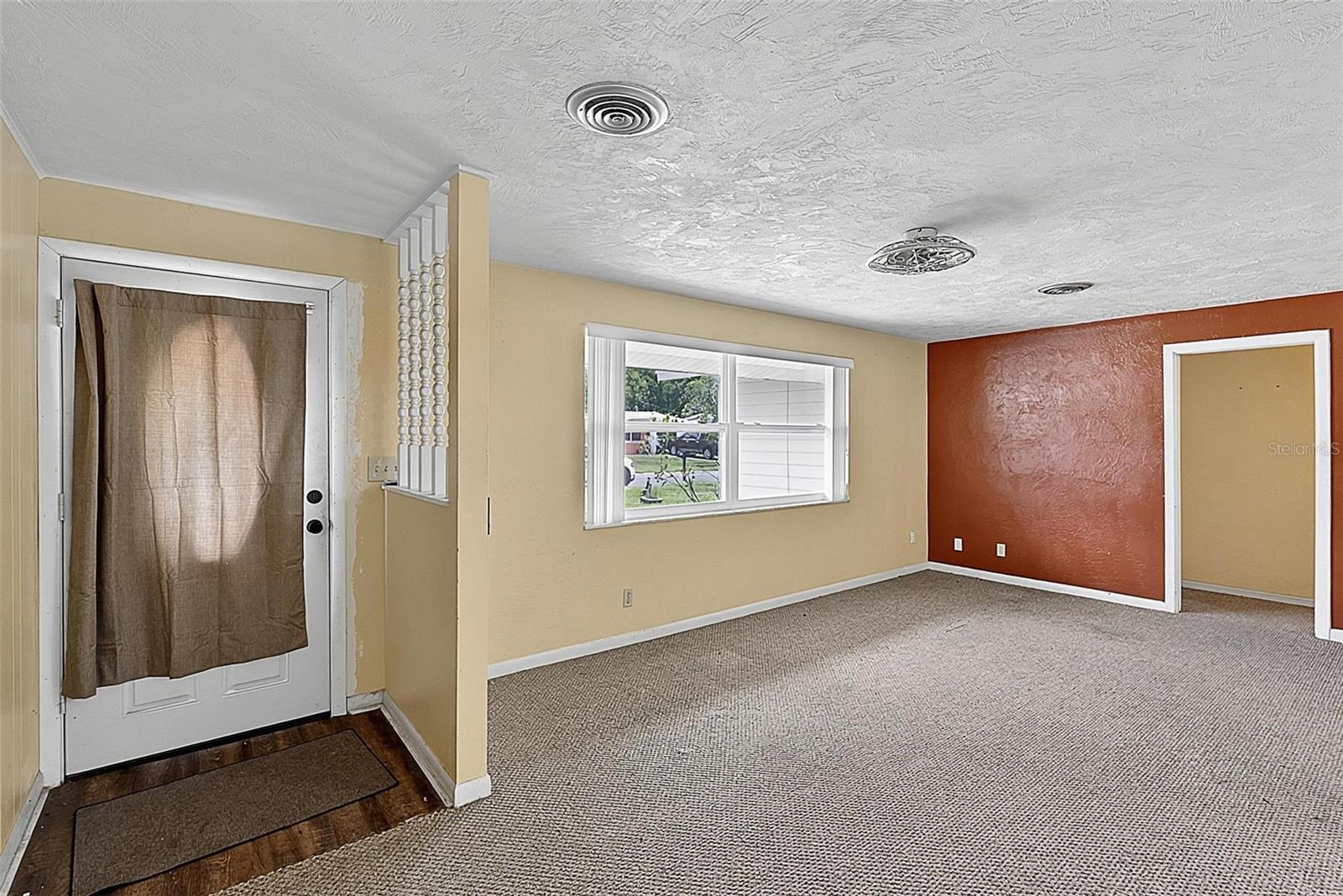 1508 WILDROSE LANE