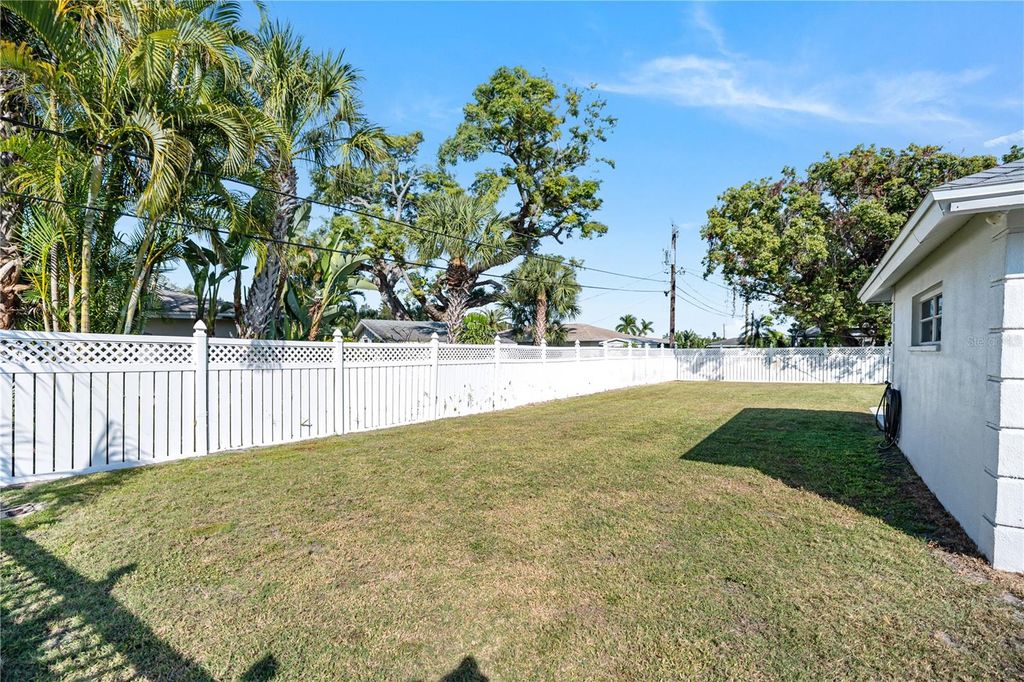 Photo of 319 Mendez Drive, Sarasota, FL 34243 (MLS # A4674239)