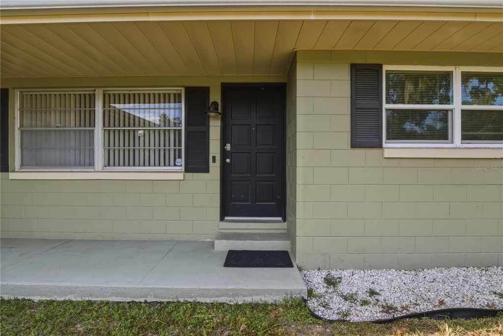 Photo of 1120 W Magnolia Street, Clermont, FL 34711 (MLS # O6412124)