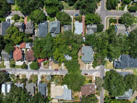 A home in TAMPA