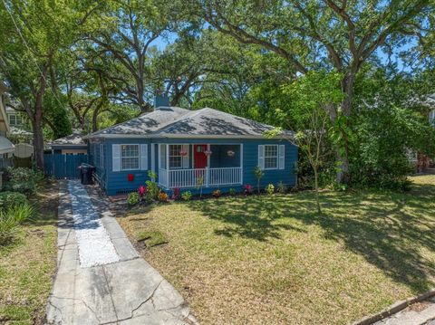 A home in TAMPA