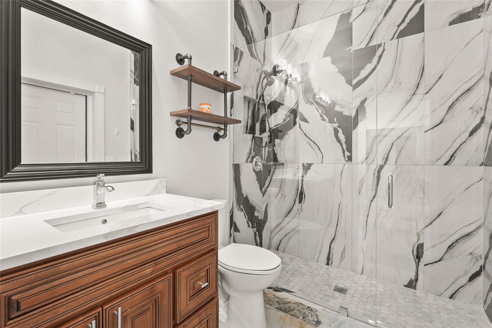 MORGANS 38 - Residential