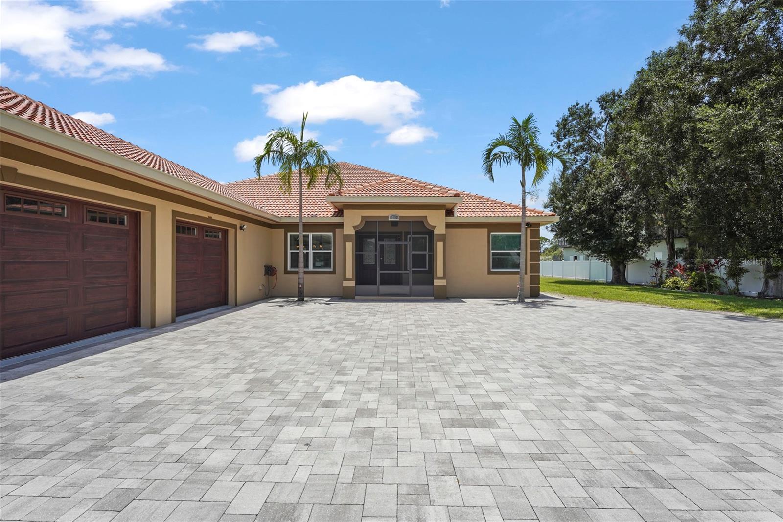 MORGANS 38 - Residential