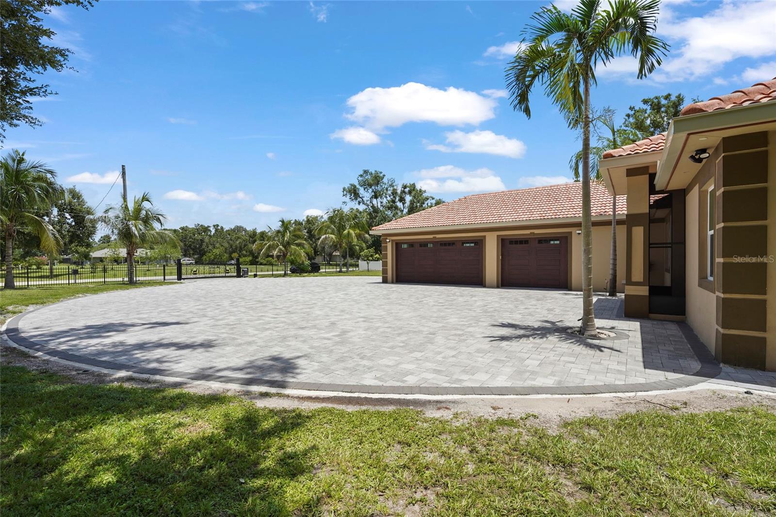 MORGANS 38 - Residential