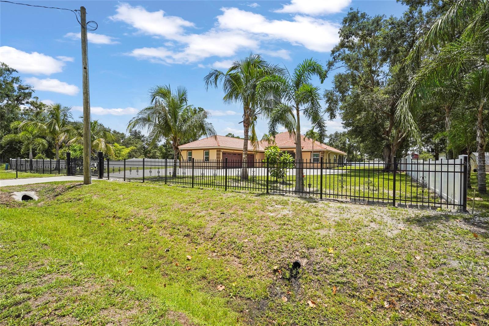 MORGANS 38 - Residential