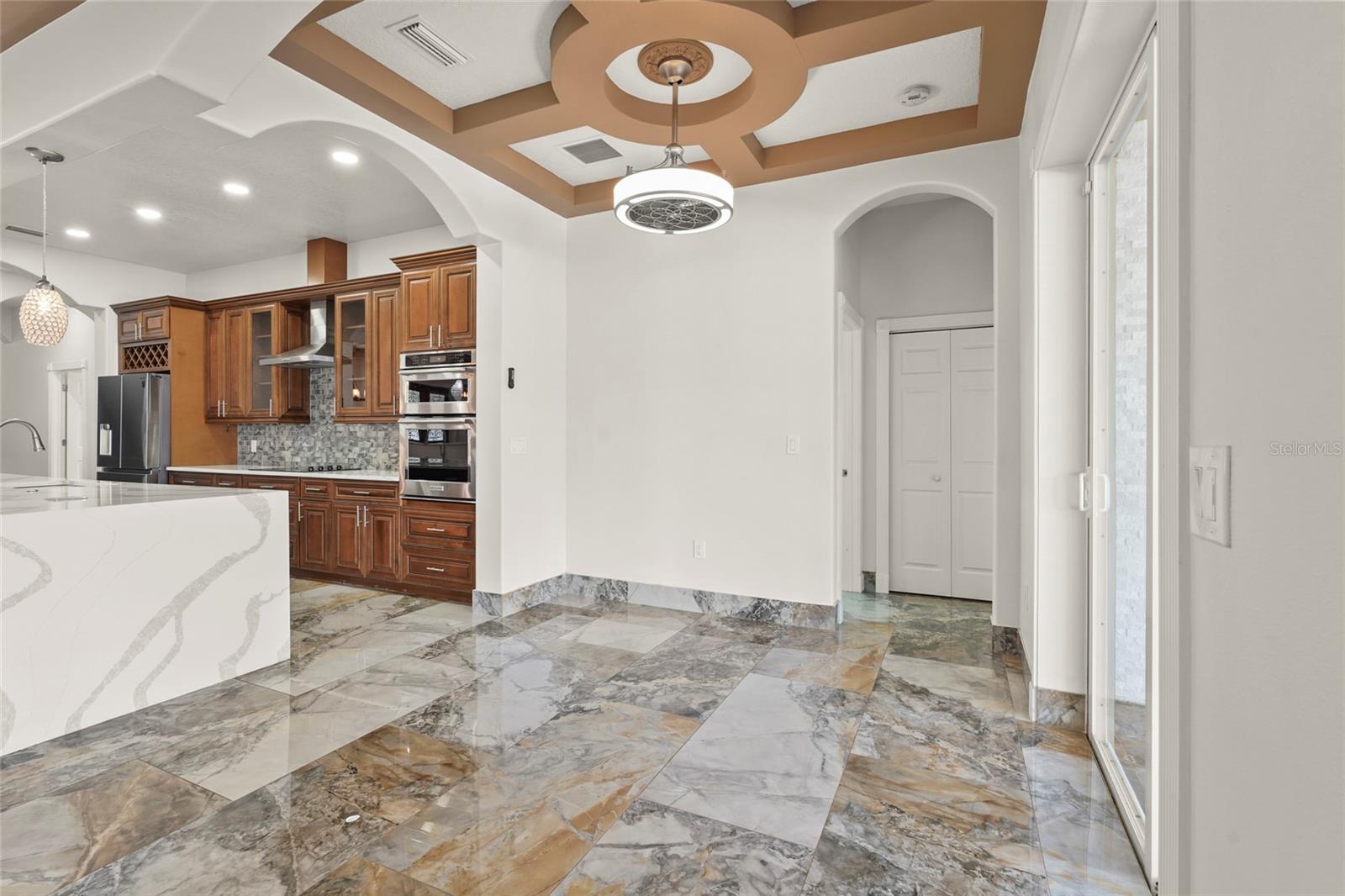 MORGANS 38 - Residential