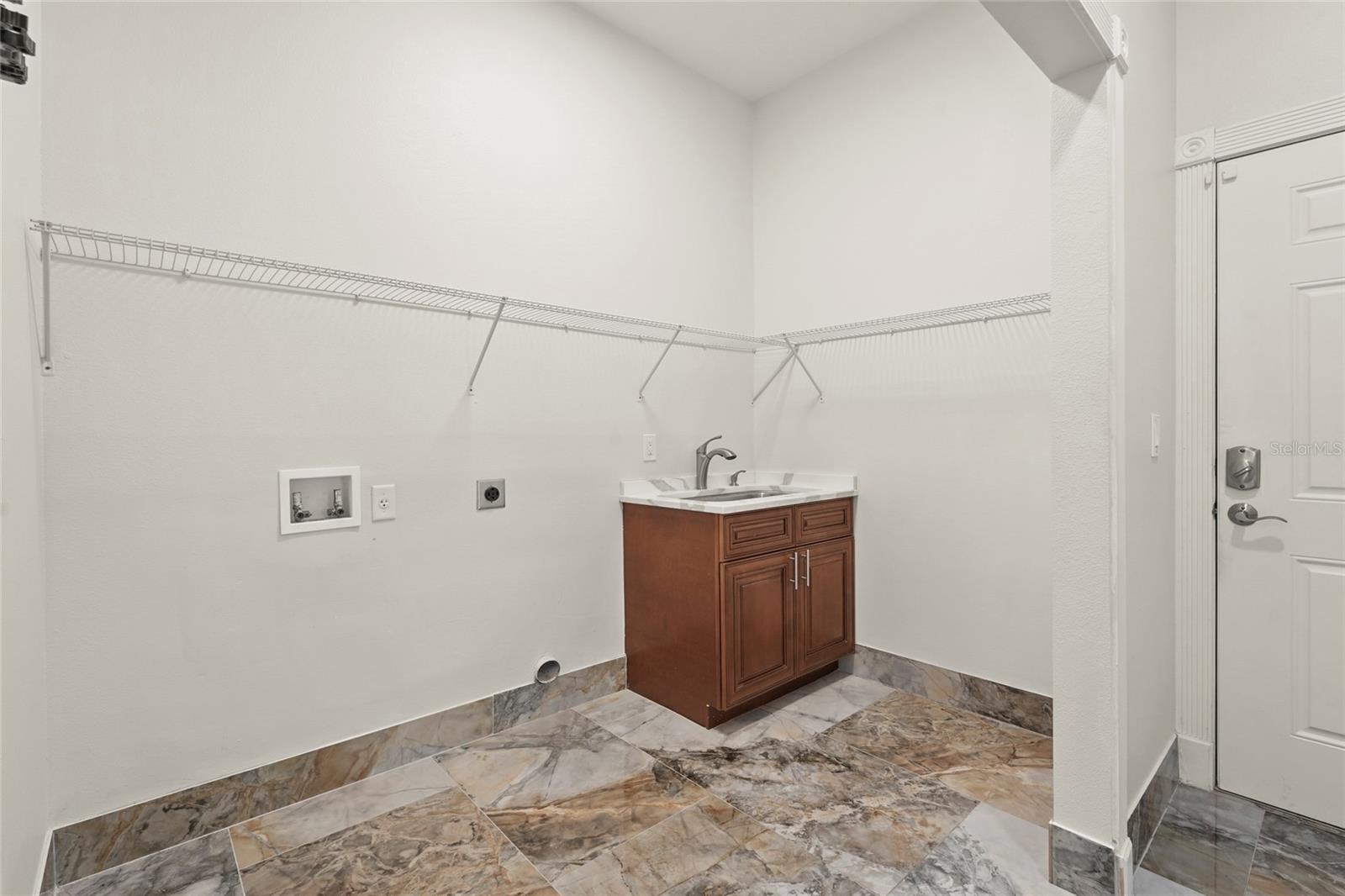 MORGANS 38 - Residential