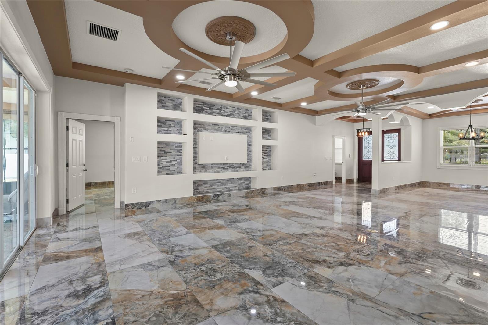 MORGANS 38 - Residential