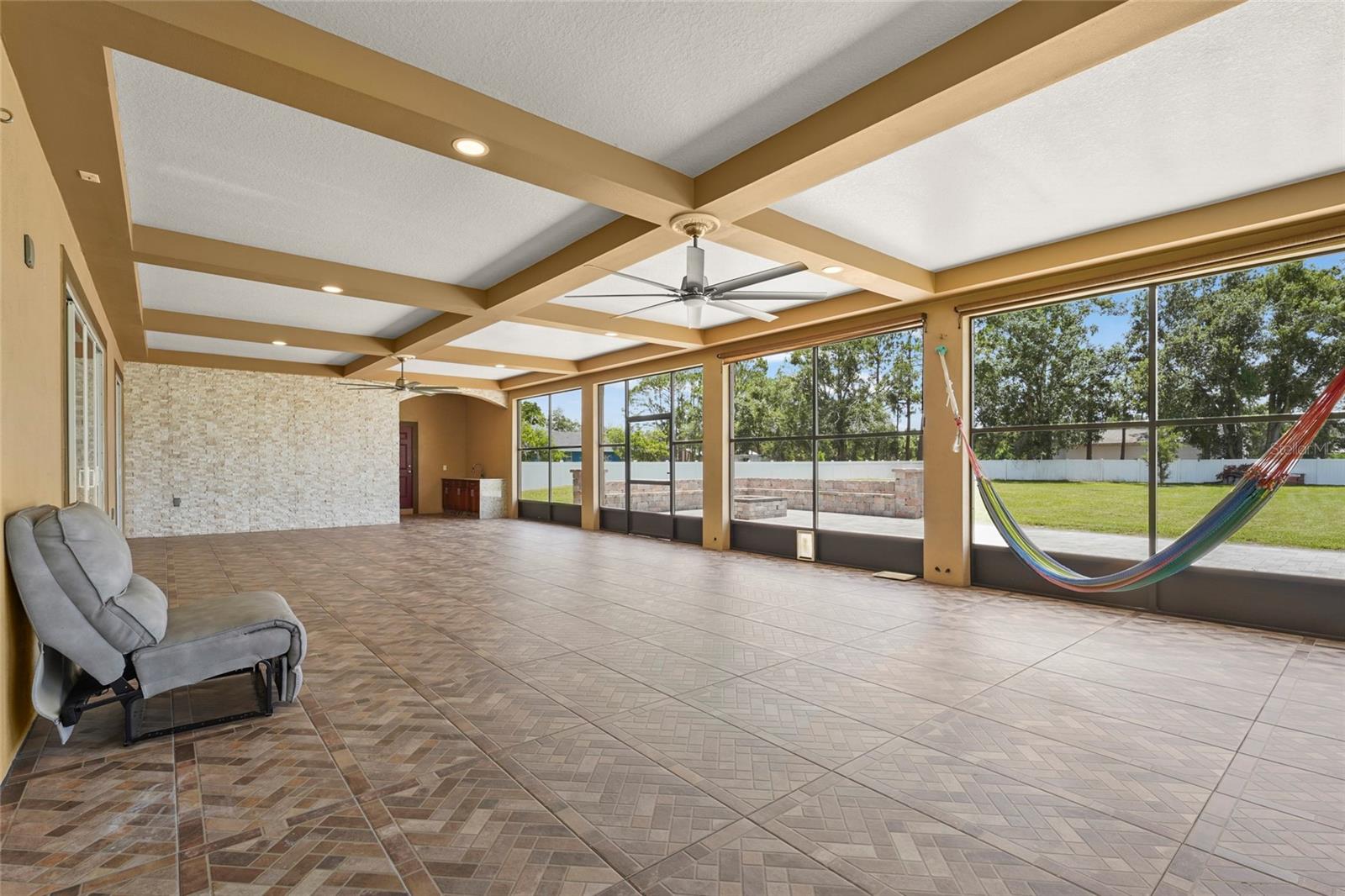 MORGANS 38 - Residential