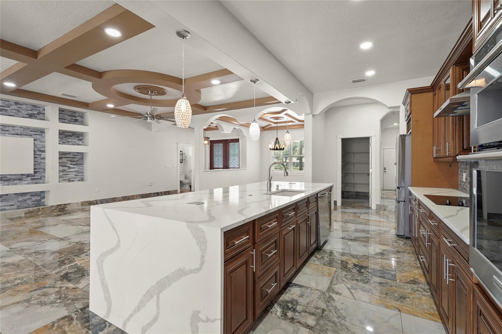 MORGANS 38 - Residential