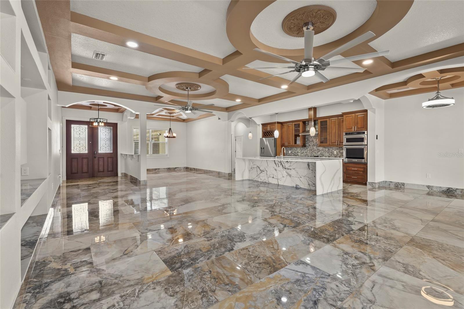 MORGANS 38 - Residential