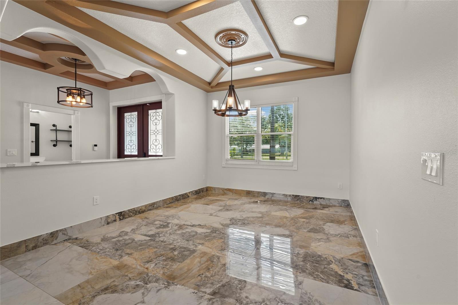 MORGANS 38 - Residential