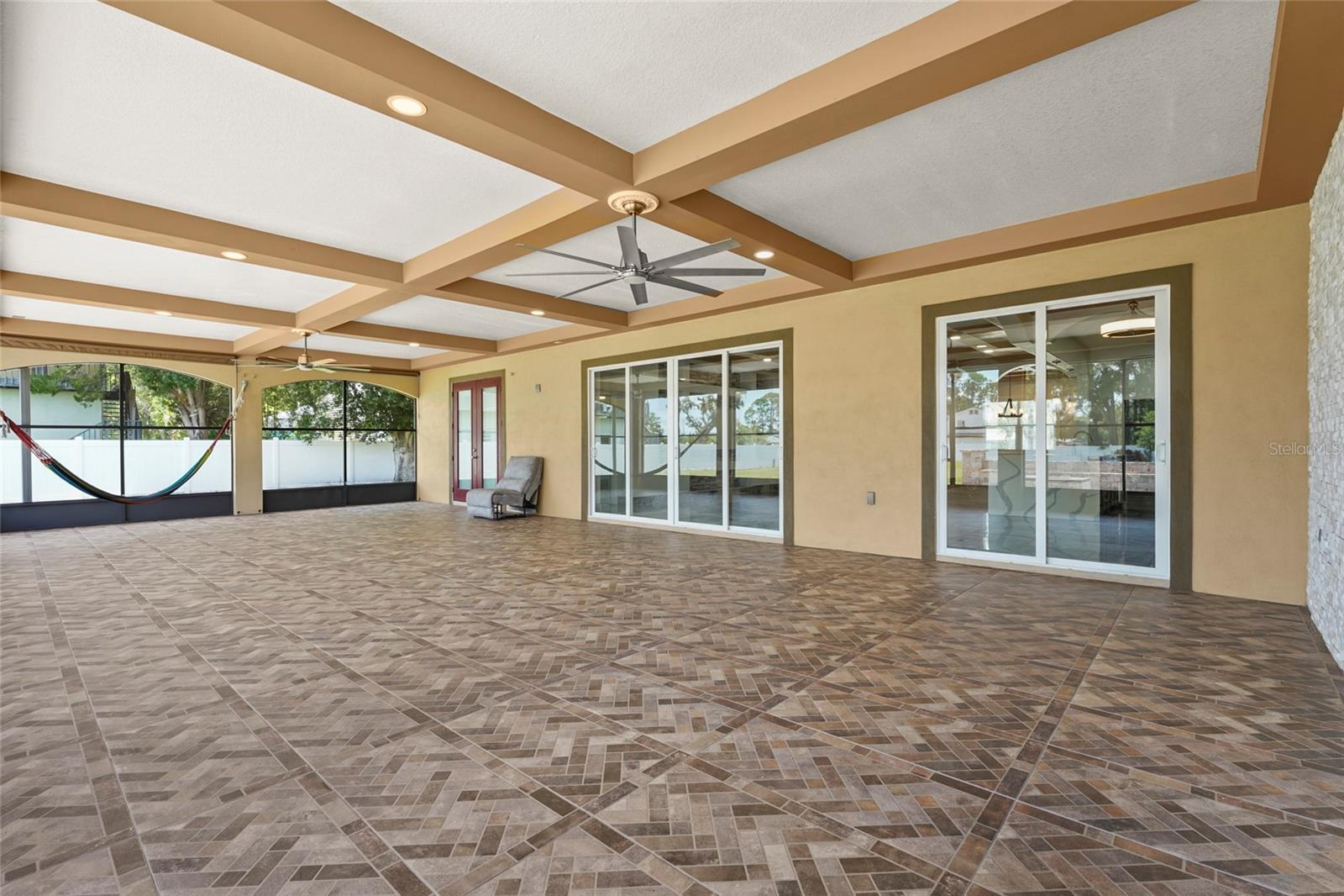 MORGANS 38 - Residential