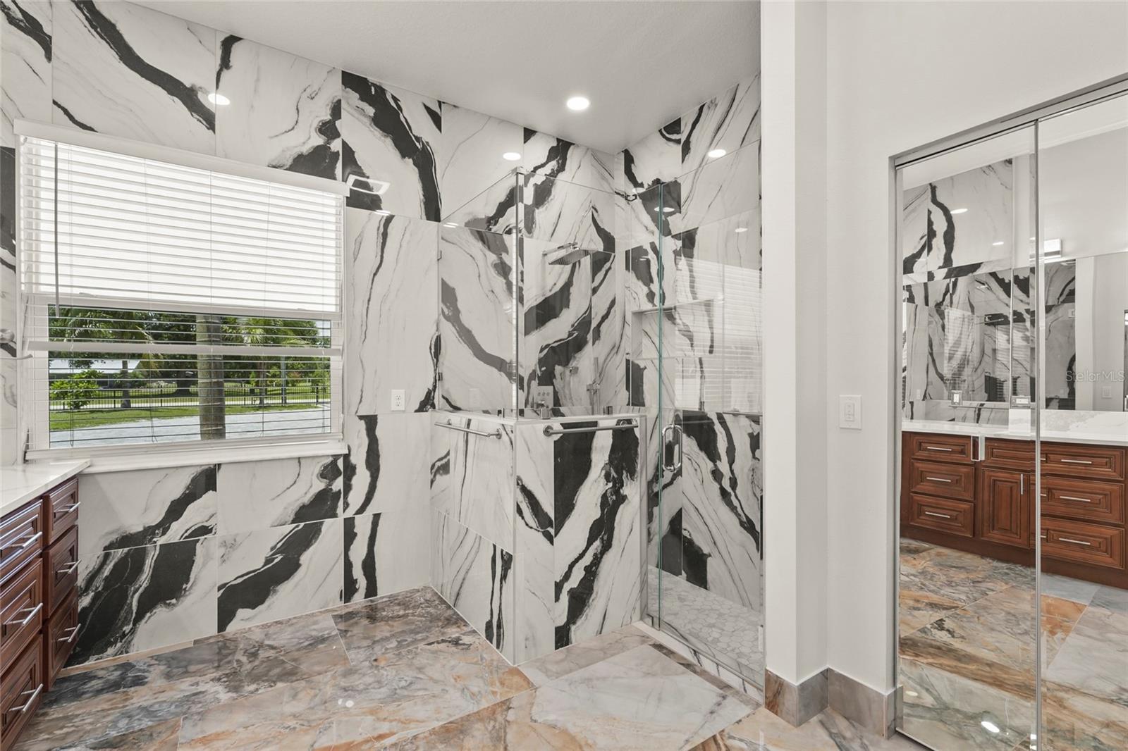 MORGANS 38 - Residential