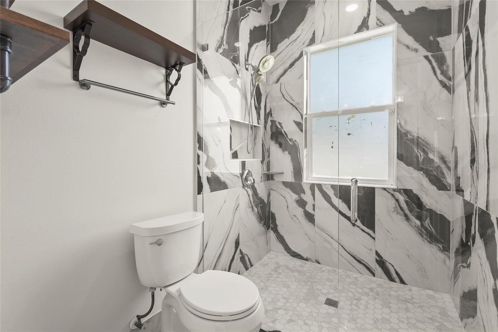 MORGANS 38 - Residential