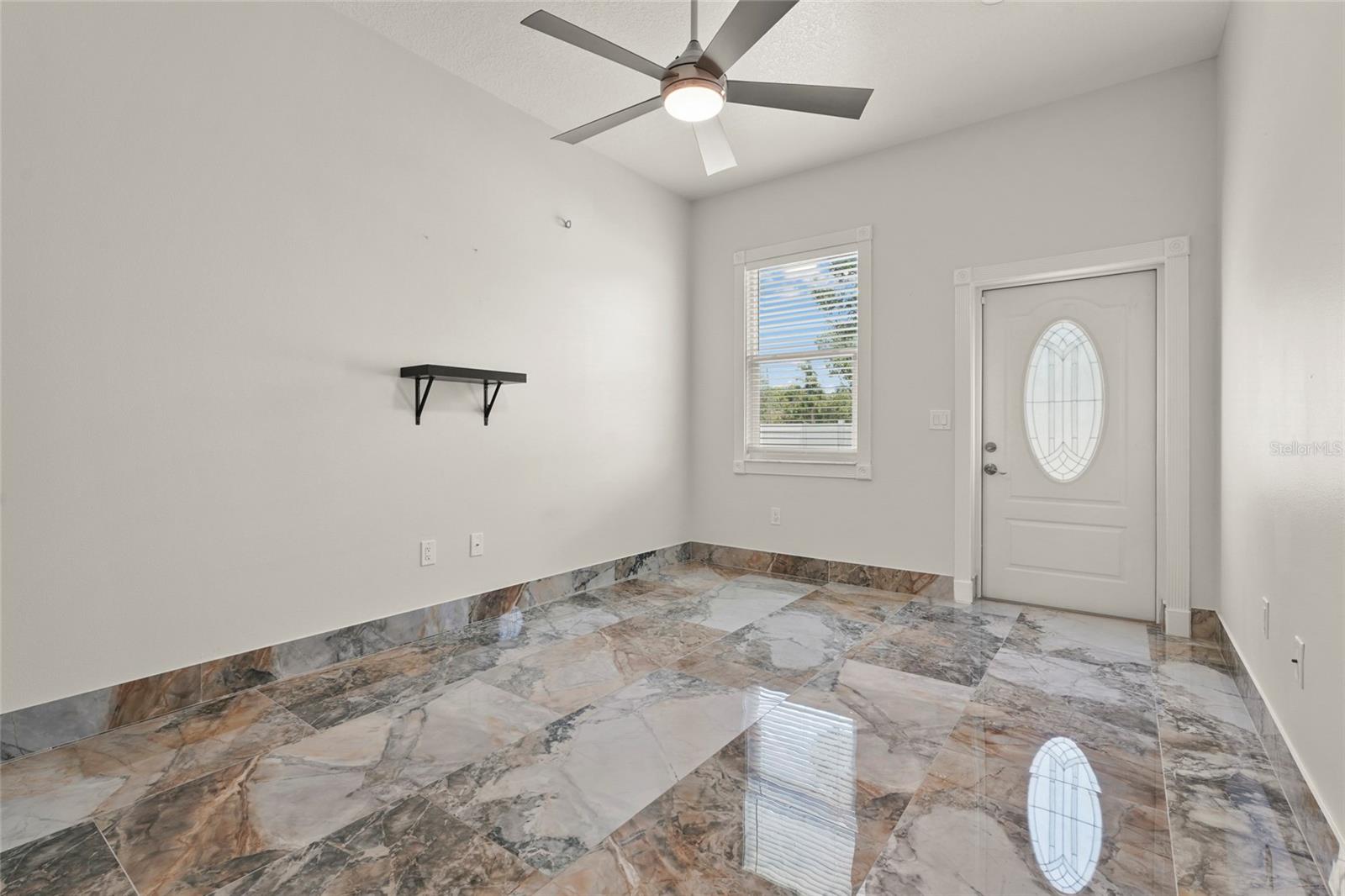 MORGANS 38 - Residential