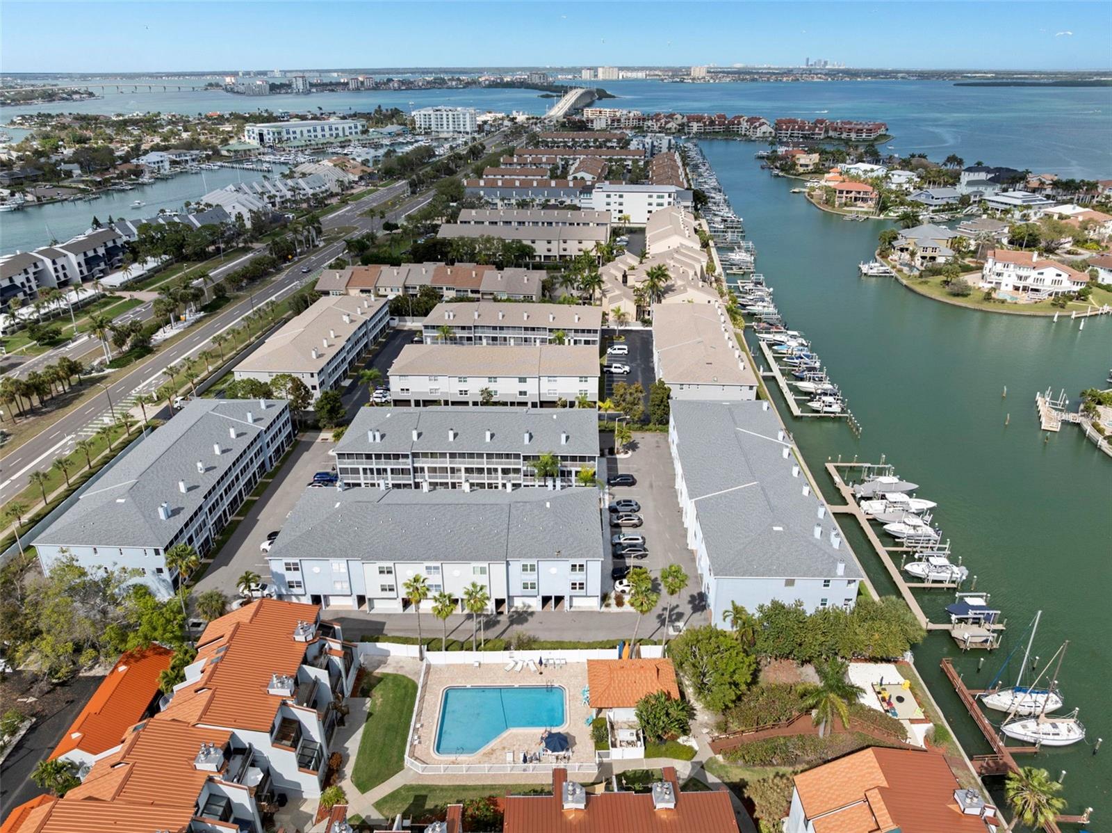 TERN BAY TWNHMS - Residential