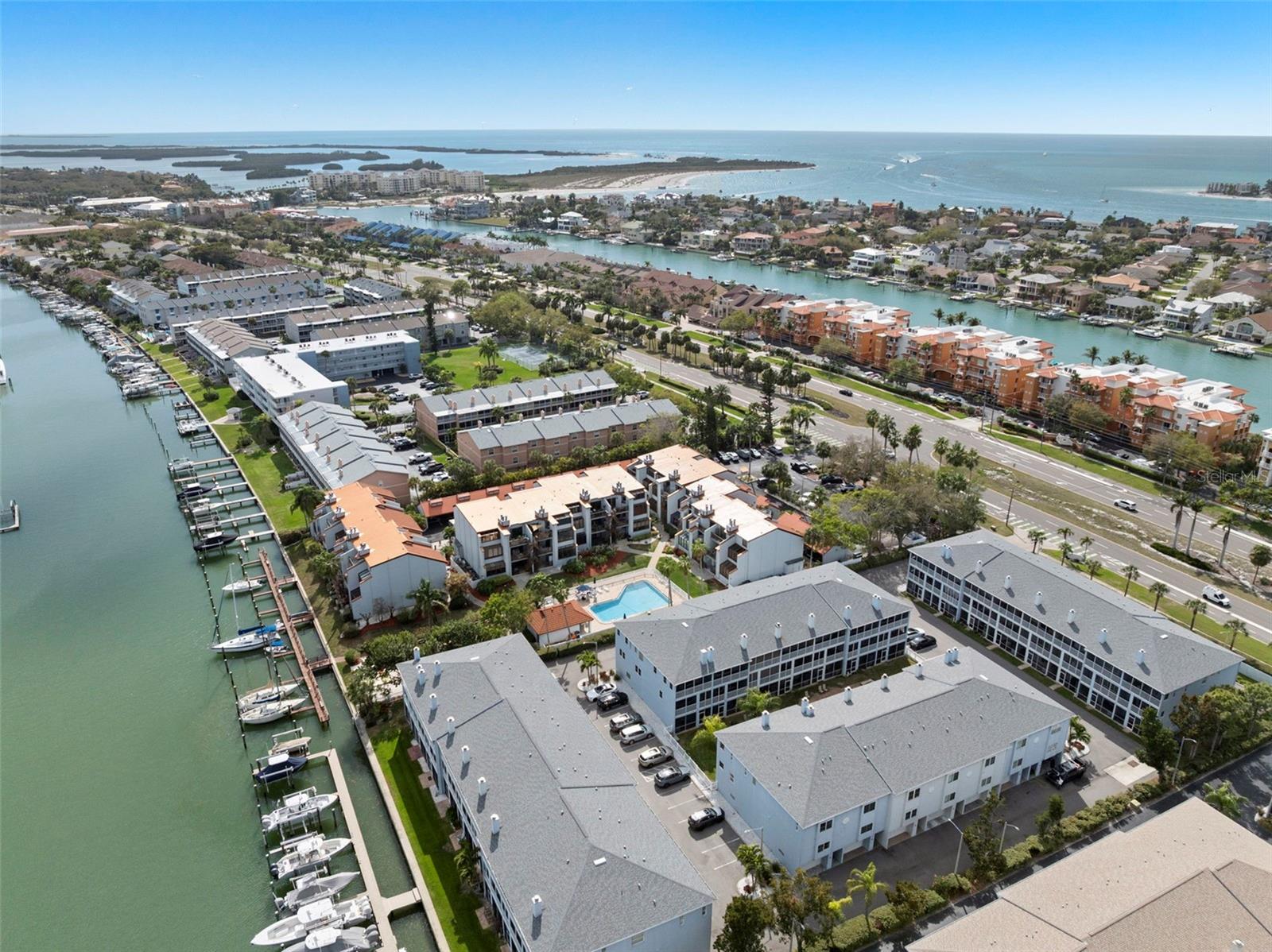 TERN BAY TWNHMS - Residential