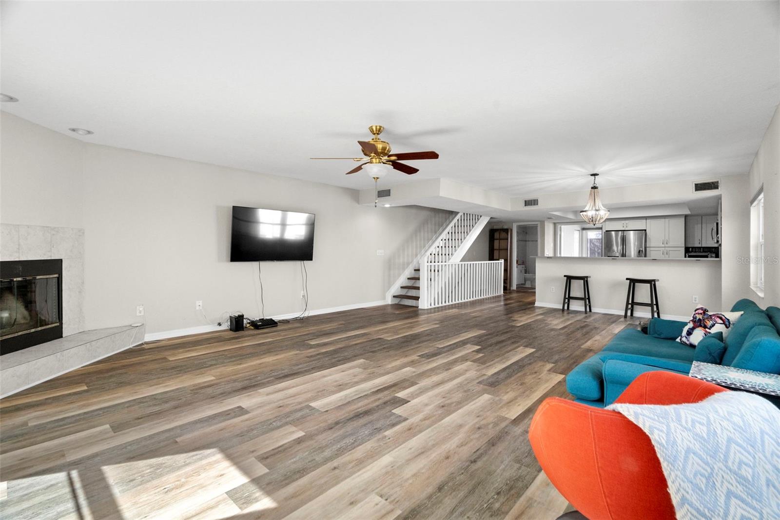 TERN BAY TWNHMS - Residential