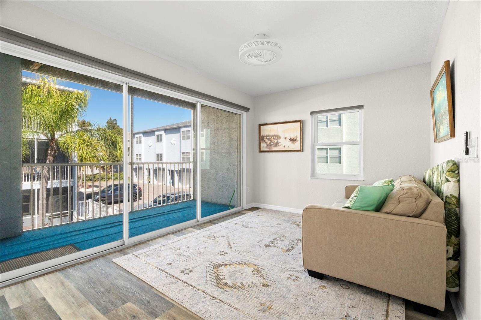 TERN BAY TWNHMS - Residential